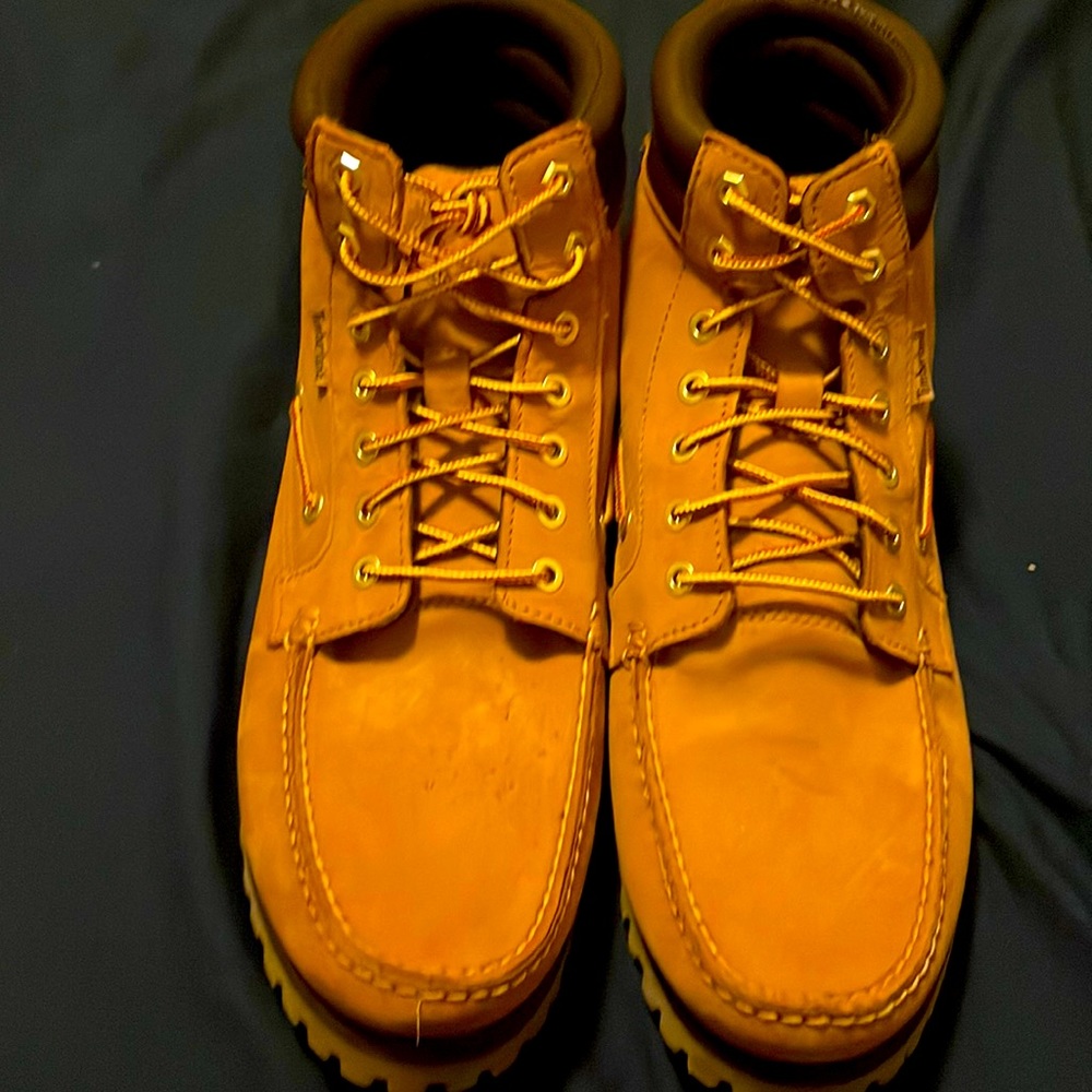 Timberline casual boots